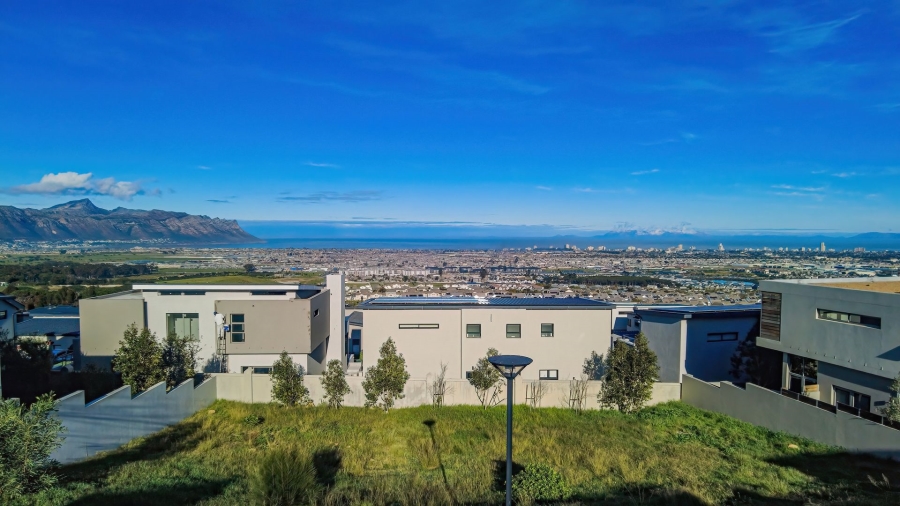 3 Bedroom Property for Sale in Fairhaven Country Estate Western Cape